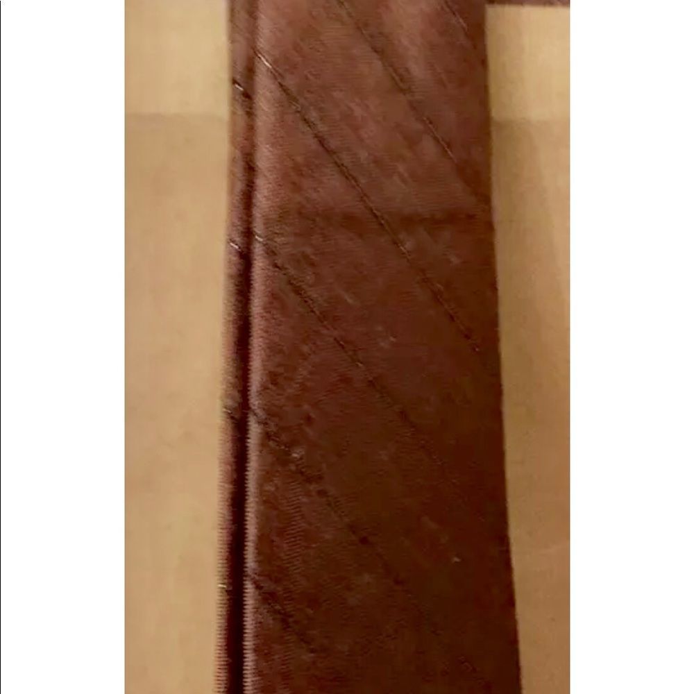 New Perry’s Tie Thai Silk Brown Metallic Thread